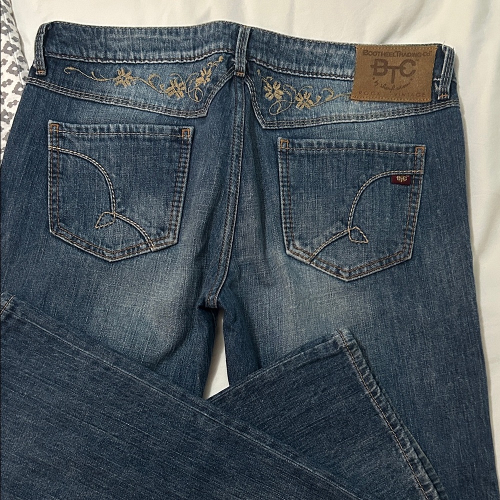 Boohoo Bootcut Women's Jeans in Blue with Embroidered Back